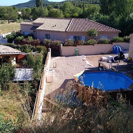 Poppey Villa Péret Exterior foto