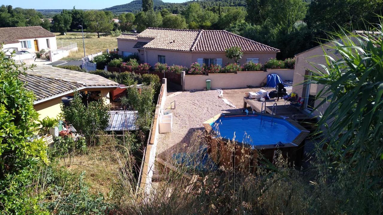 Poppey Villa Péret Exterior foto
